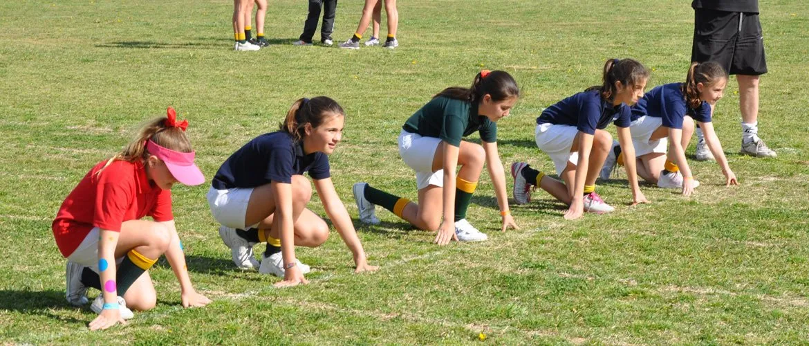 Scrum de rugby de los alumnos del colegio